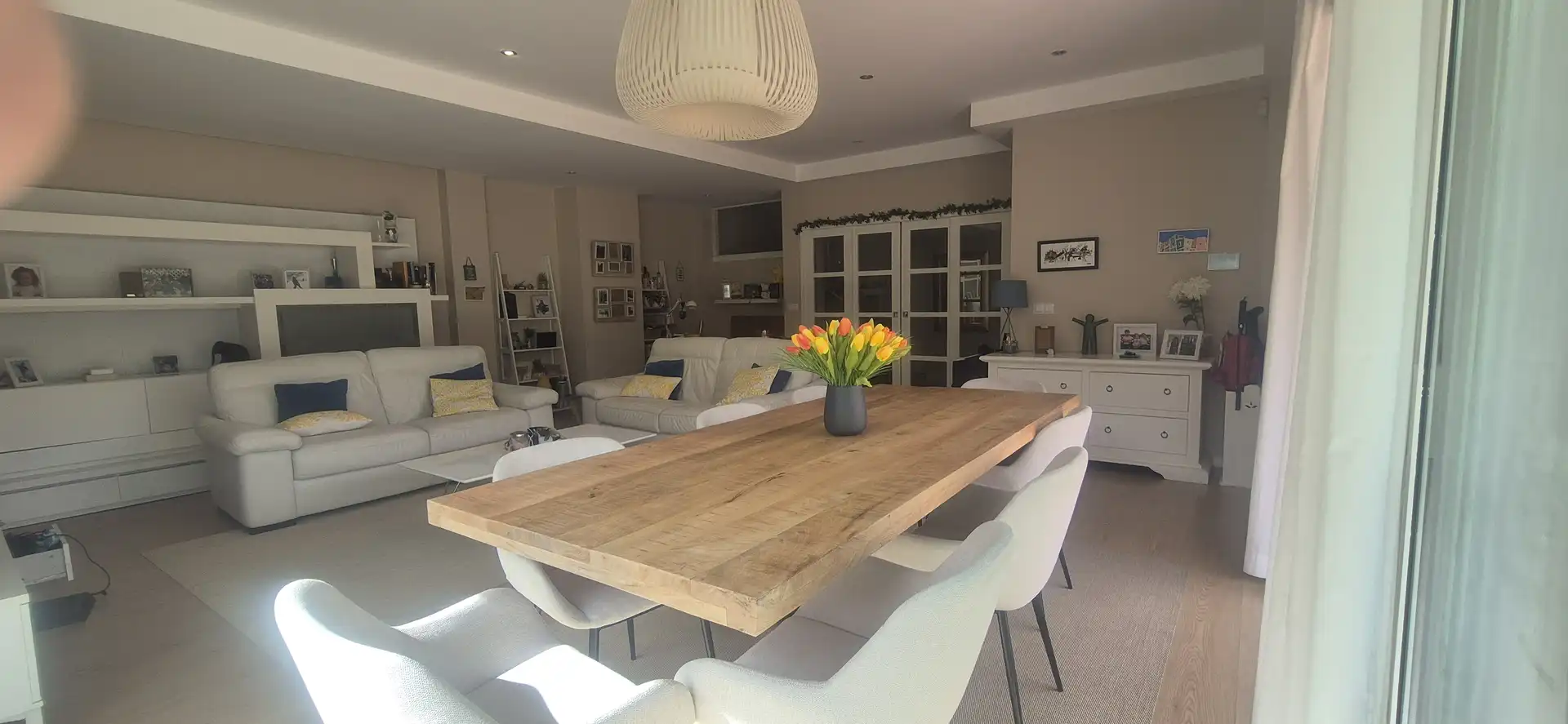 Comedor de Casa o chalet en venta en Vigo  con Aire acondicionado, Calefacción y Jardín privado