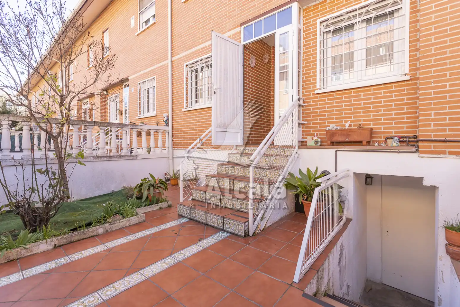Garten von Einfamilien-Reihenhaus zum Verkauf in Alcalá de Henares mit Heizung, Parkett und Schwimmbad