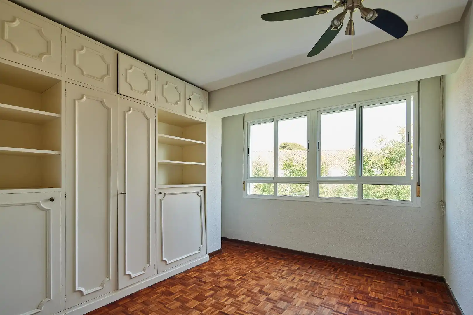 Habitación de Piso en venta en Cádiz