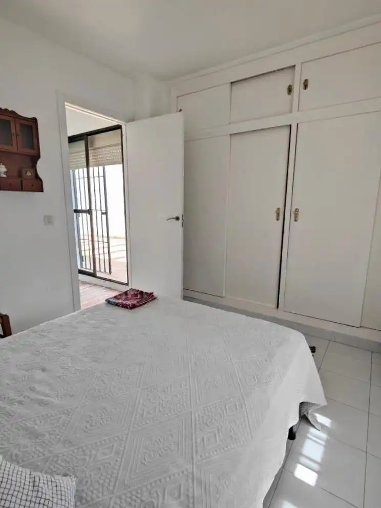 Habitación de Casa adosada en venta en Algeciras con Jardín privado