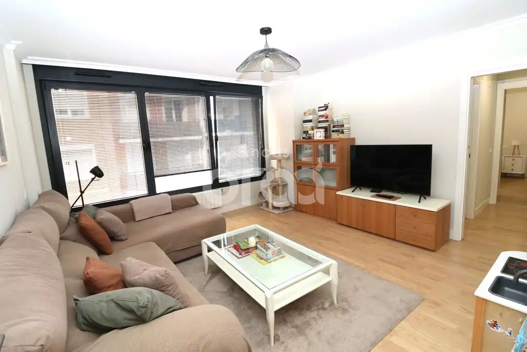 Wohnzimmer von Wohnung zum Verkauf in Santurtzi  mit Heizung, Terrasse und Abstellraum