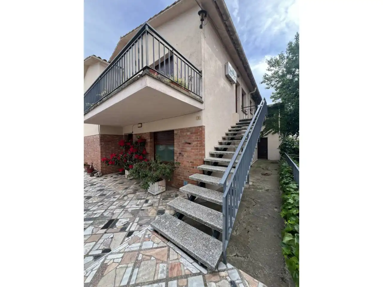 Vista exterior de Casa o xalet en venda en L'Ametlla del Vallès amb Calefacció, Jardí privat i Terrassa