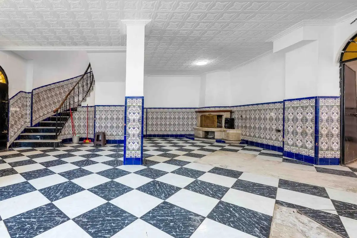 Casa adosada en venda en Sevilla amb Calefacció