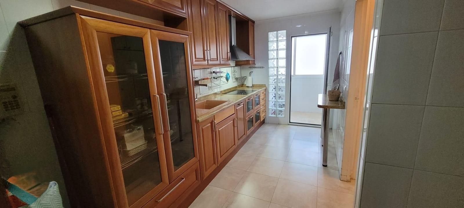 Kitchen of Flat for sale in  Valencia Capital  with Air Conditioner, Heating and Parquet flooring