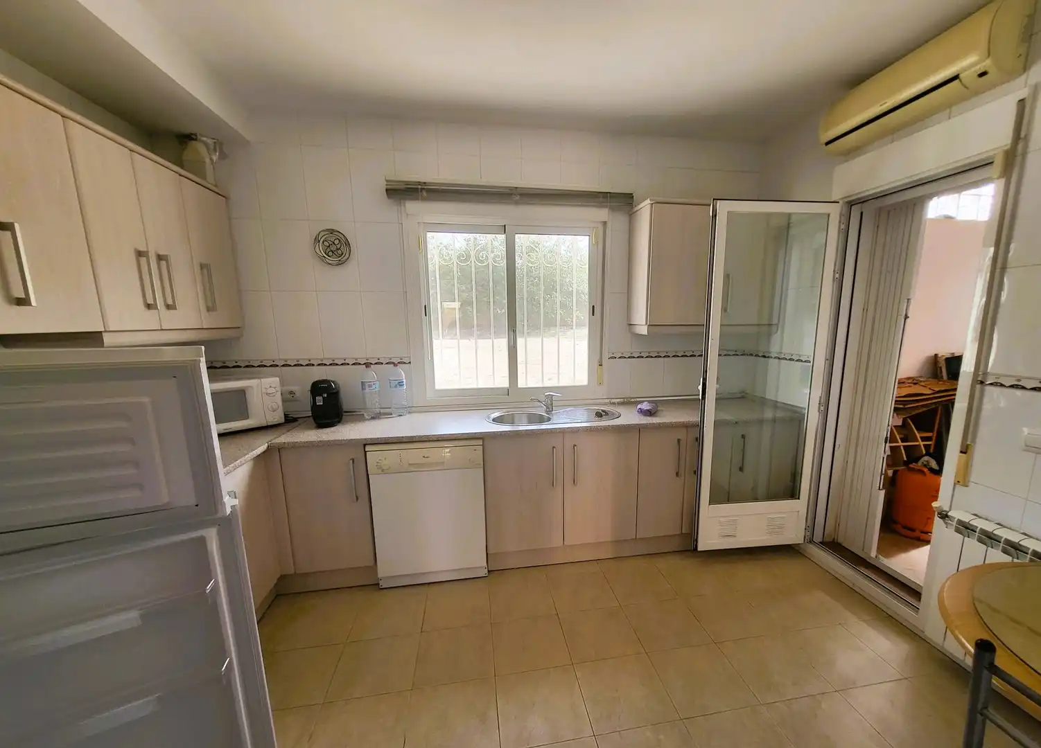 Cocina de Casa adosada en venta en Turre con Aire acondicionado, Calefacción y Jardín privado