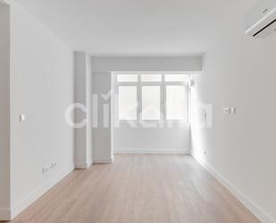 Bedroom of Flat for sale in Málaga Capital  with Air Conditioner