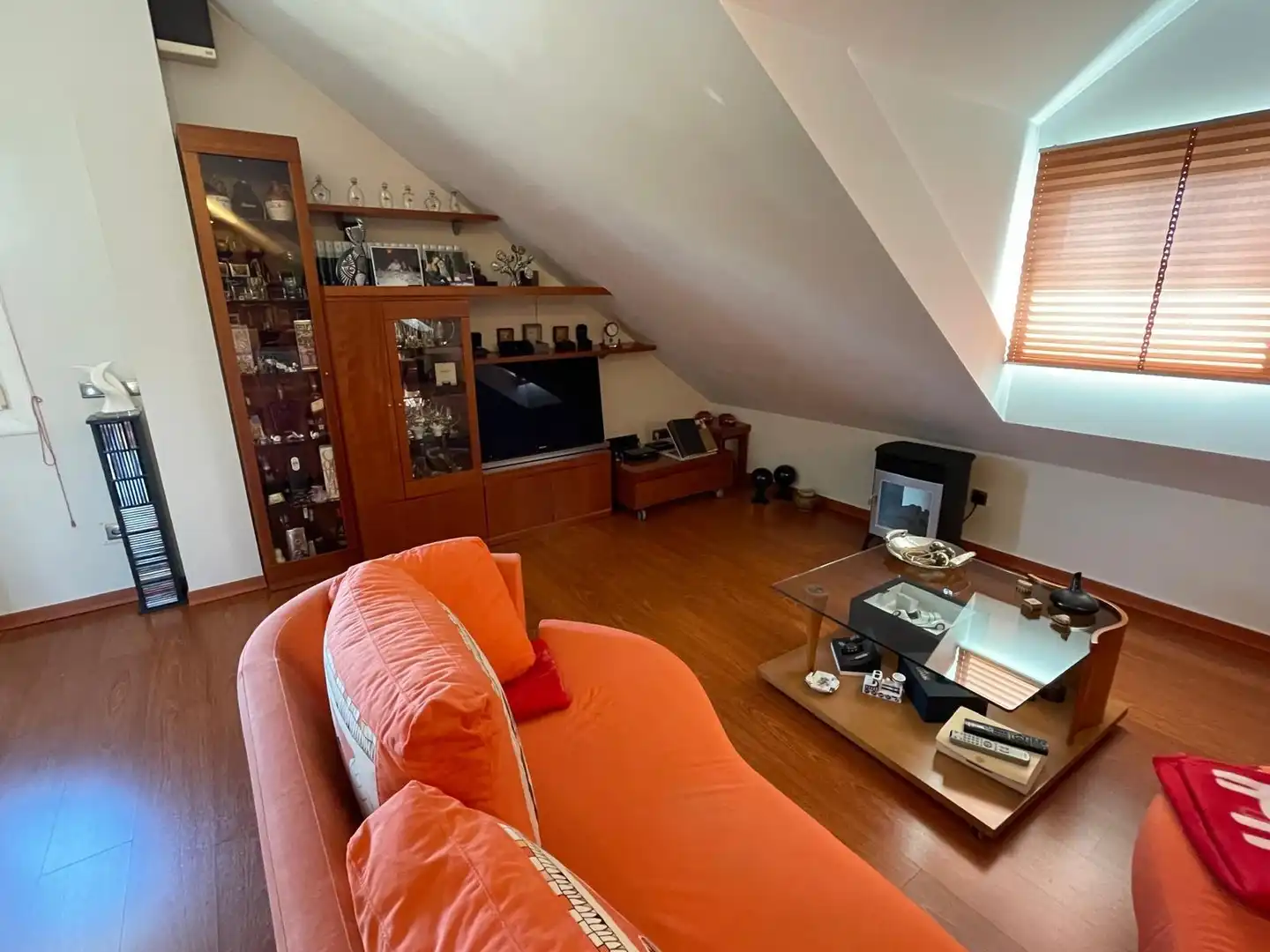 Sala d'estar de Casa o xalet en venda en Camponaraya amb Calefacció i Jardí privat