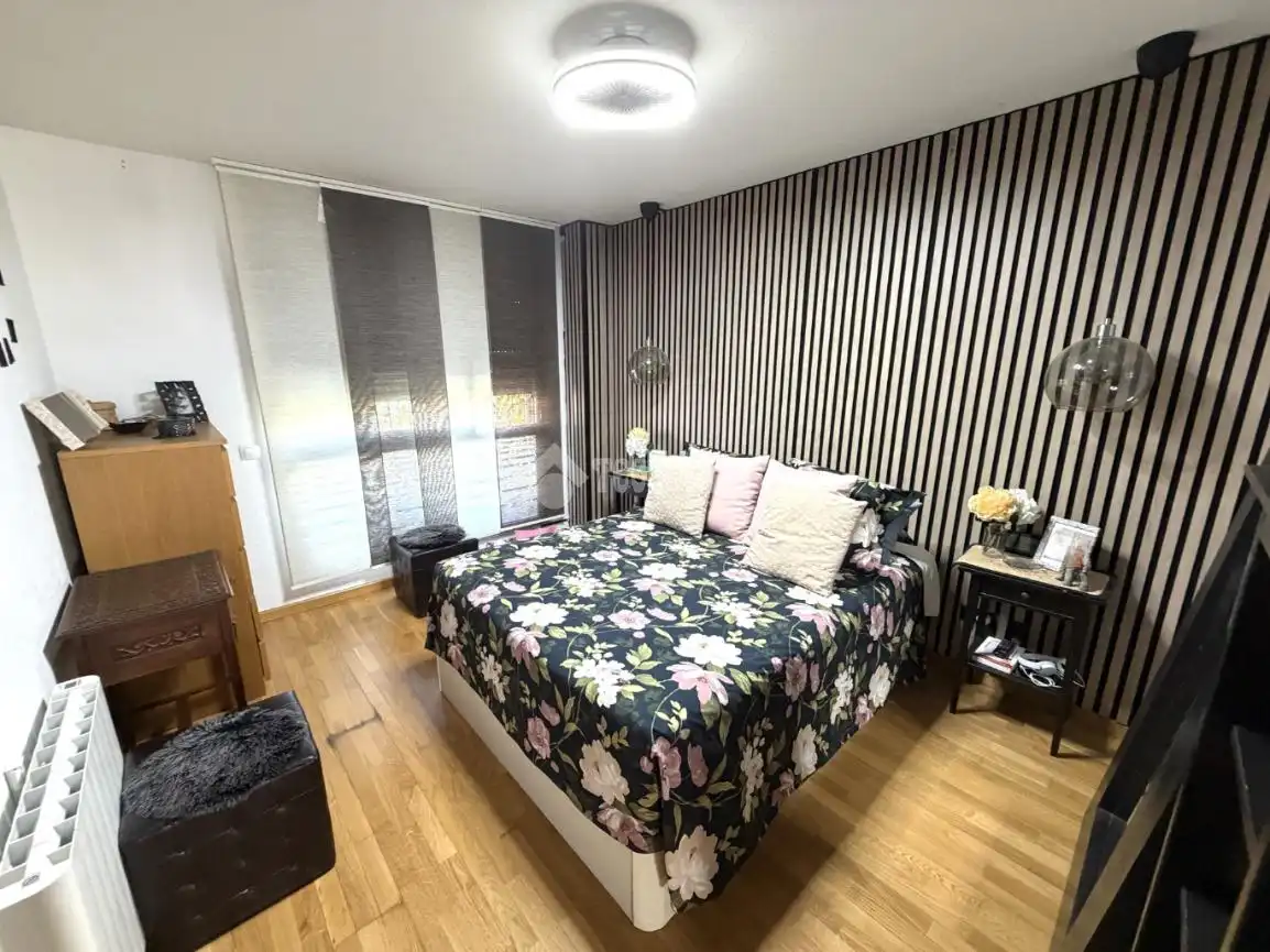 Schlafzimmer von Wohnung zum Verkauf in Villalbilla mit Privatgarten und Schwimmbad
