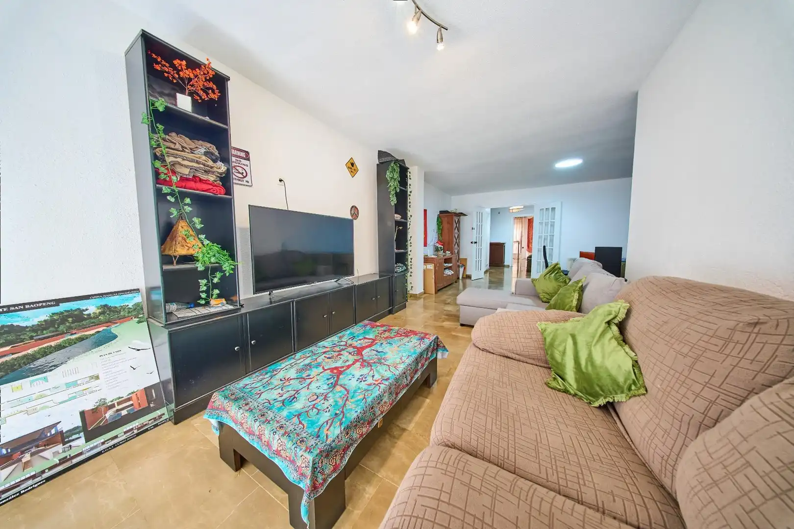 Living room of Flat for rent in Granada  with Heating, Terrace and Storage room
