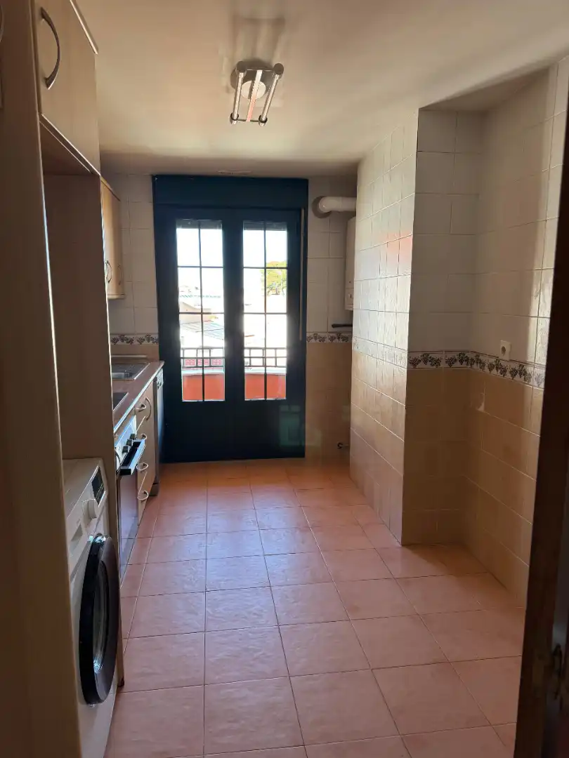 Cocina de Piso en venta en Alcázar de San Juan con Calefacción, Horno y Lavadora
