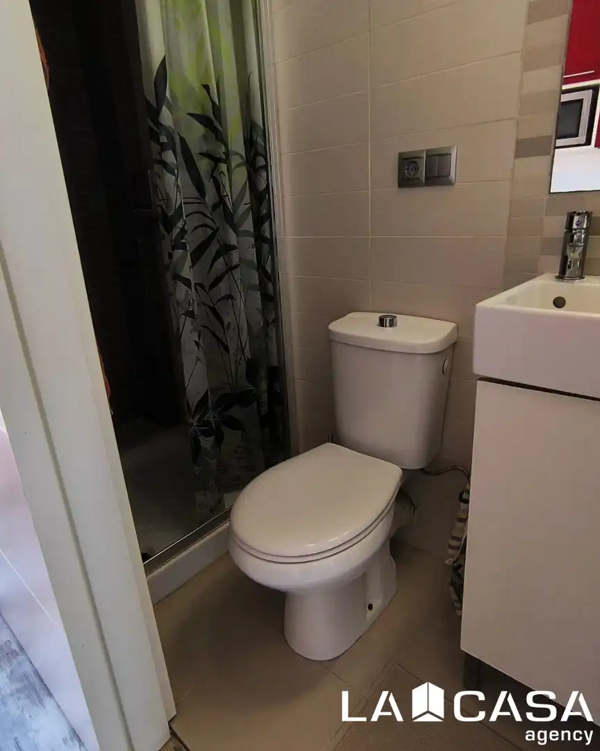 Baño de Piso en venta en Sevilla con Terraza