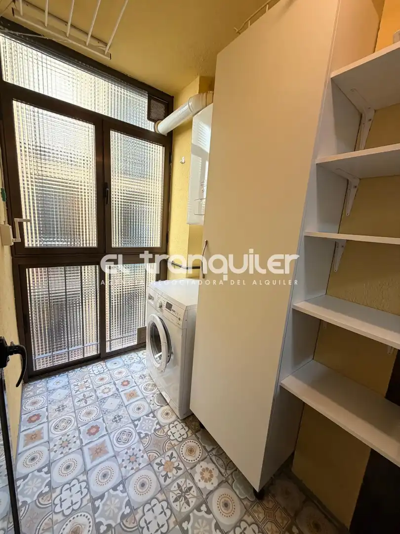 Bedroom of Flat for rent in Madrid  with Parquet flooring, Terrace and Swimming Pool