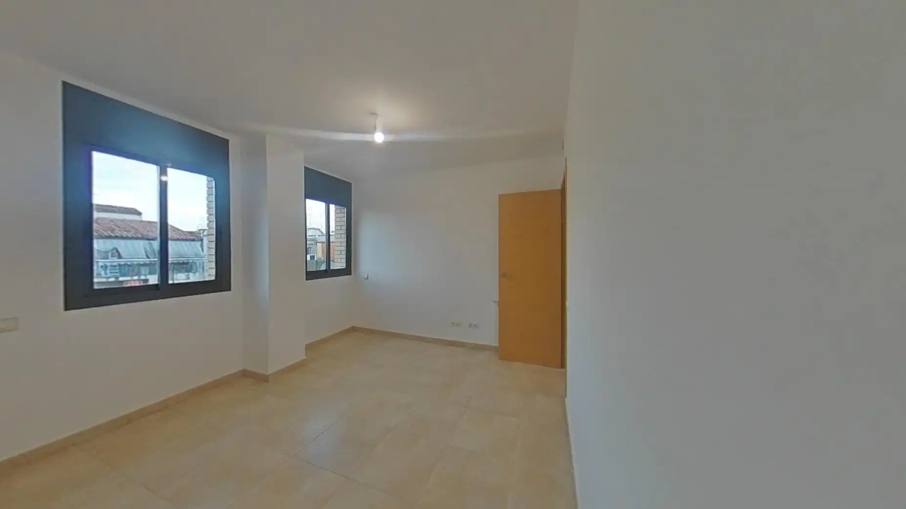 Duplexes for sale in Santa Coloma de Gramenet  with Heating