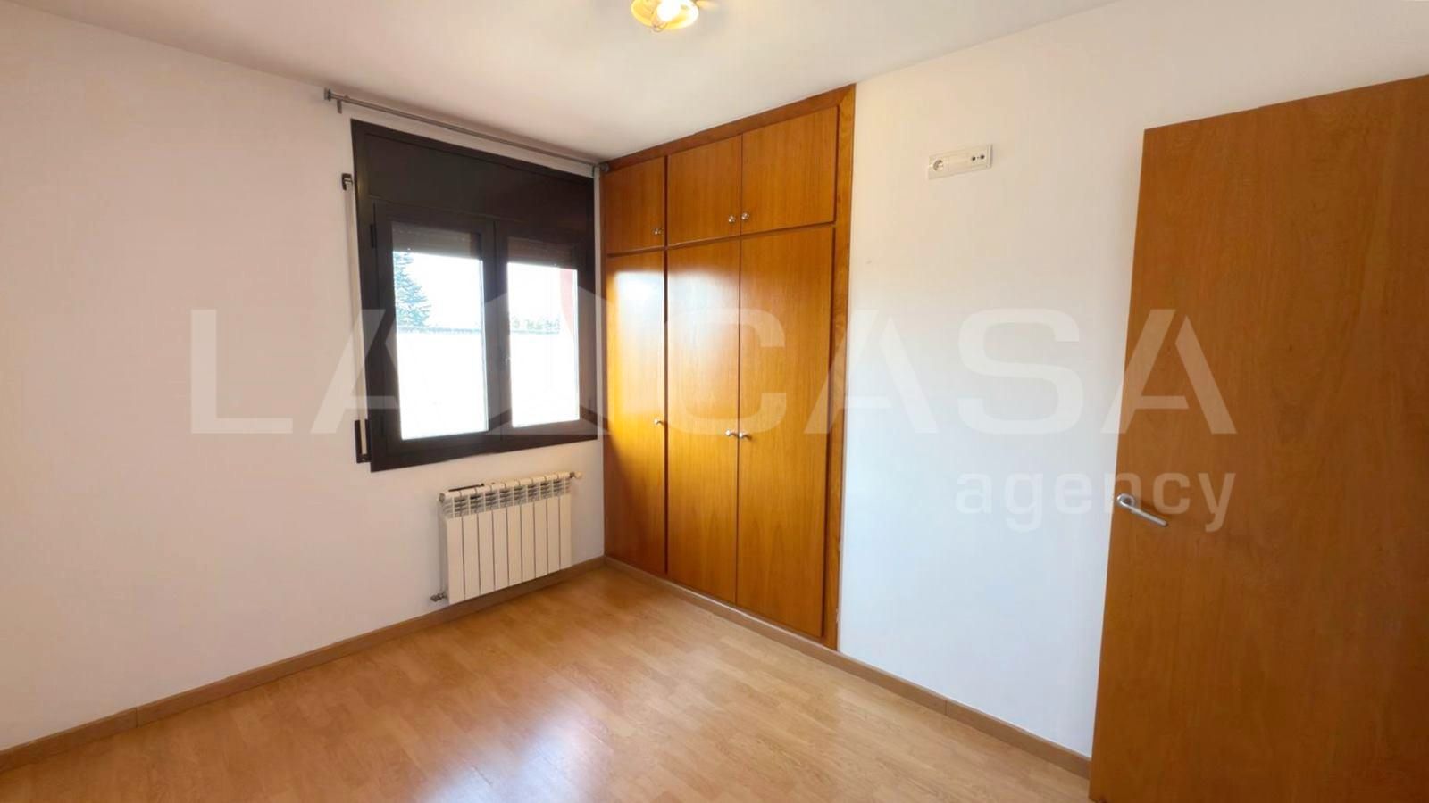 Wohnung zum verkauf in Seva mit Heizung, Parkett und Abstellraum