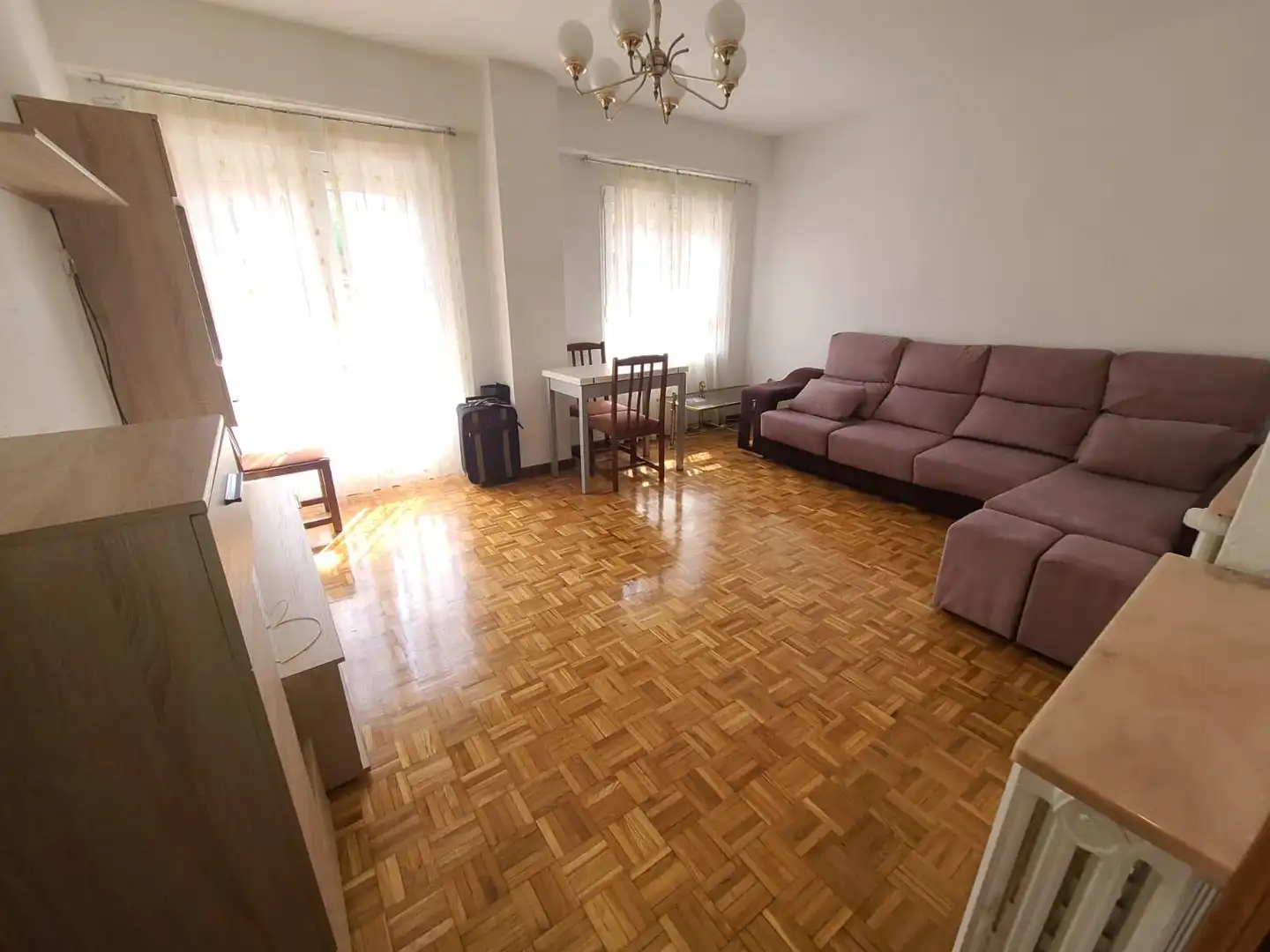 Wohnung zur Miete in Calle de Esteban García Chico, San Pablo - San Nicolás