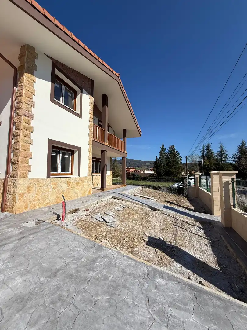 Calle los Rollos, 1, Valle de Mena