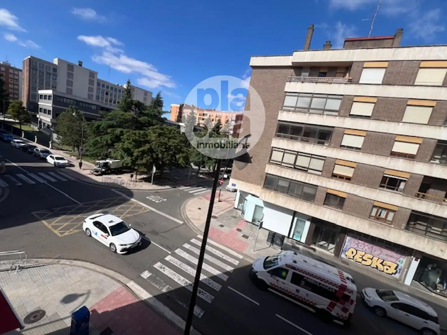 Vista exterior de Piso de alquiler en Burgos con Calefacción