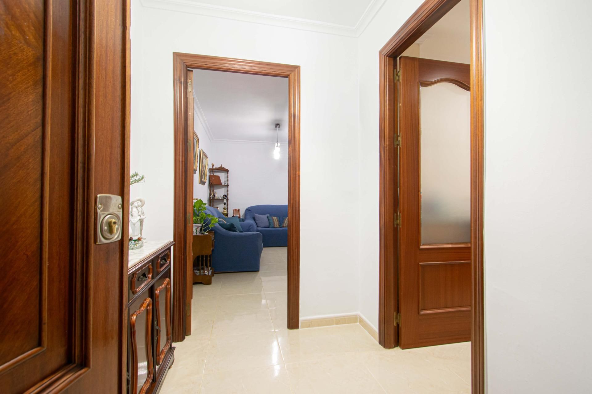 Flat for sale in  Sevilla Capital  with Air Conditioner and Terrace