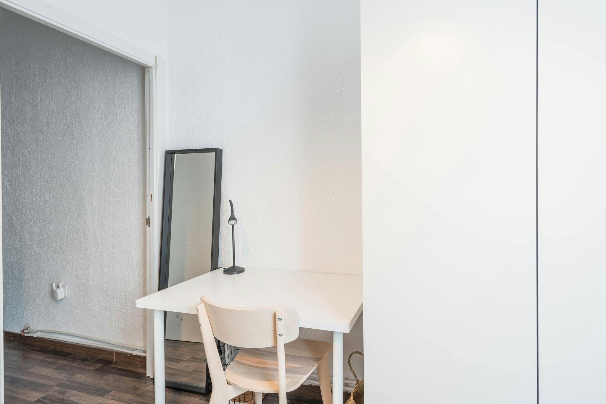 Bedroom of Flat to share in  Madrid Capital  with Heating, Balcony and Internet