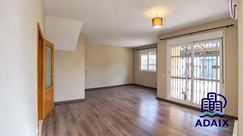 Living room of Detached homes for sale in Camarenilla, Toledo