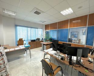 Office for sale in Dos Hermanas  with Air Conditioner, Heating and Storage room