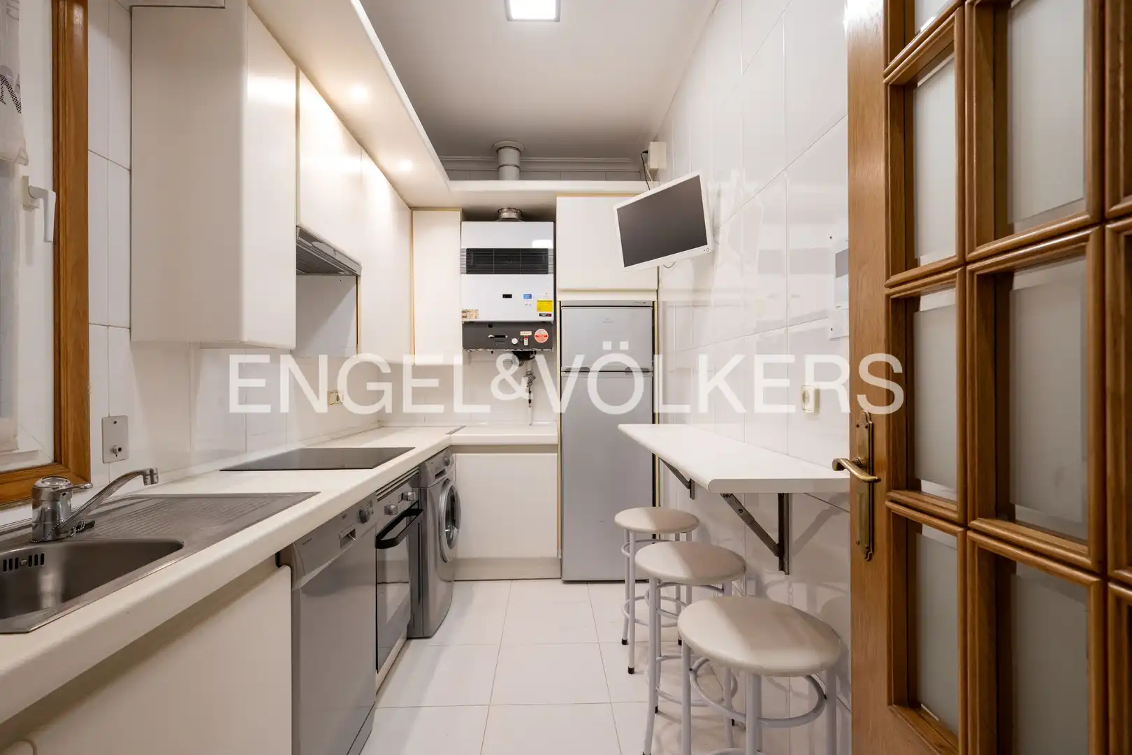 Küche von Wohnung zum Verkauf in Donostia - San Sebastián  mit Heizung, Parkett und Abstellraum