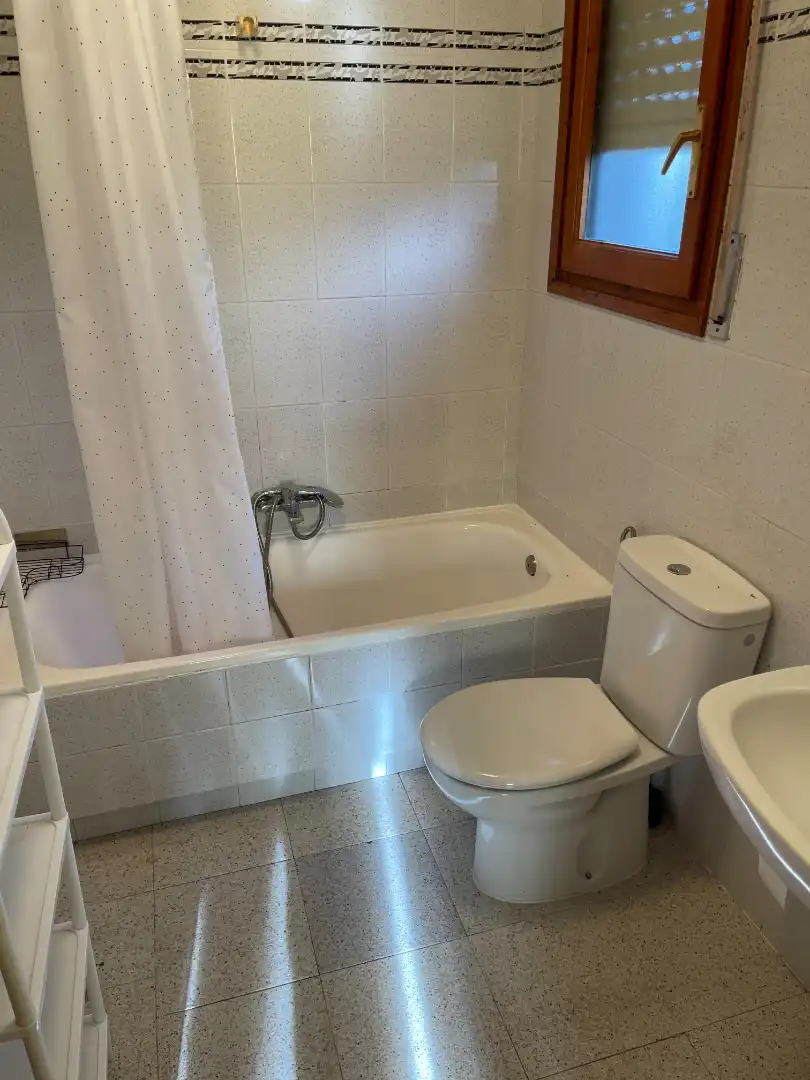 Badezimmer von Haus oder Chalet zum Verkauf in L'Ametlla de Mar  mit Privatgarten, Terrasse und Abstellraum