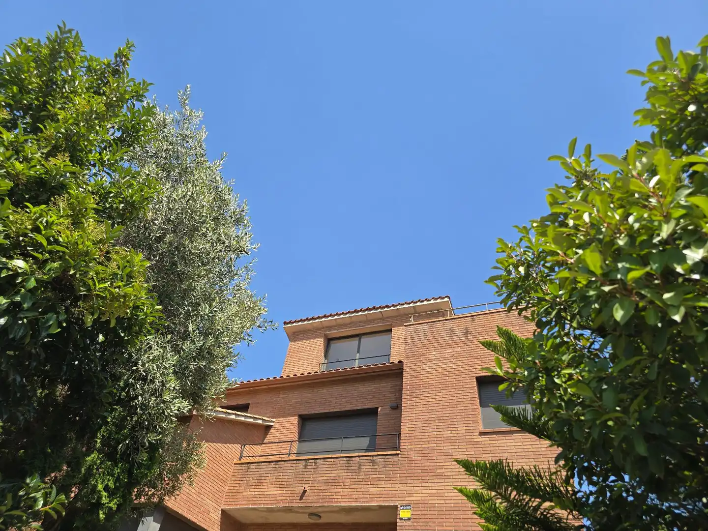 Vista exterior de Casa o chalet en venta en Rubí con Calefacción, Jardín privado y Parquet
