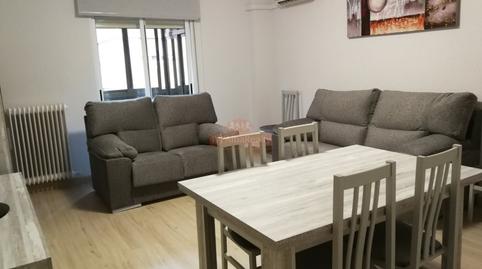 Foto 2 de Piso de alquiler en Ensanche - Franciscanos, Albacete