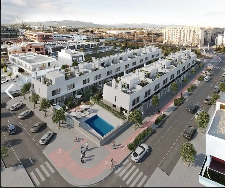 Vista exterior de Casa adosada en venta en Sagunto / Sagunt con Aire acondicionado, Calefacción y Terraza