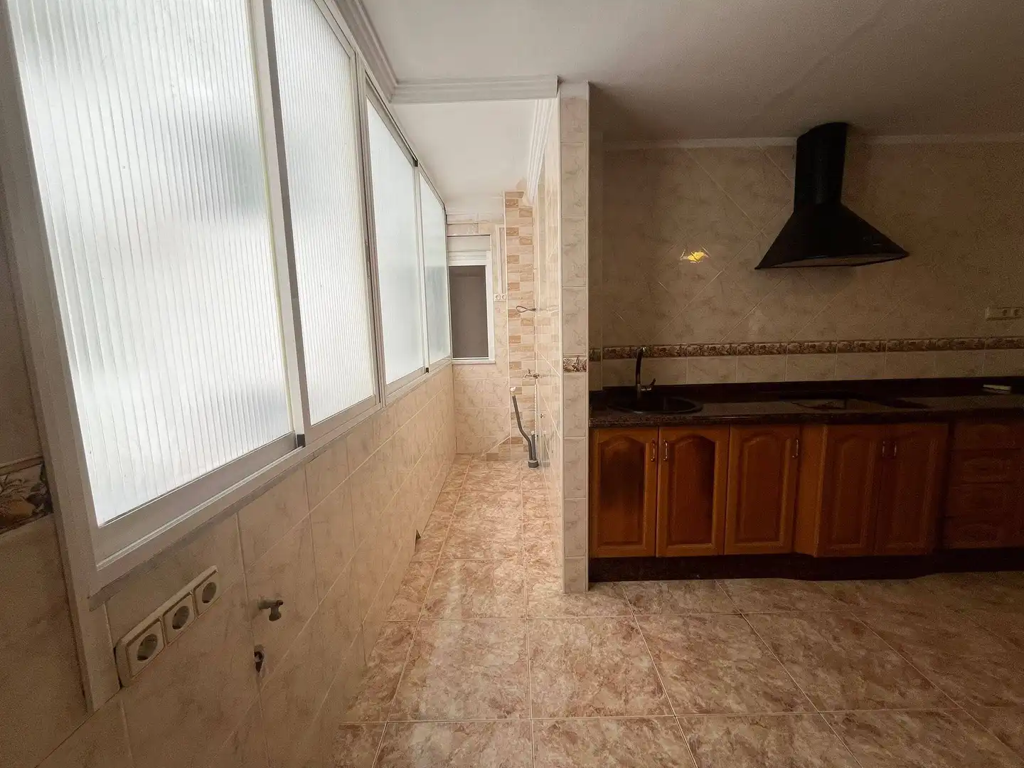 Cocina de Piso en venta en Elche / Elx con Aire acondicionado, Calefacción y Balcón