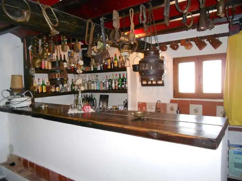 Country house zum Verkauf in Calpe / Calp mit Privatgarten, Terrasse und Abstellraum