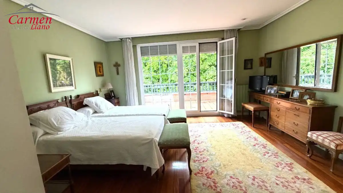 Bedroom of Detached homes for sale in Getxo   with Heating, Private garden and Storage room