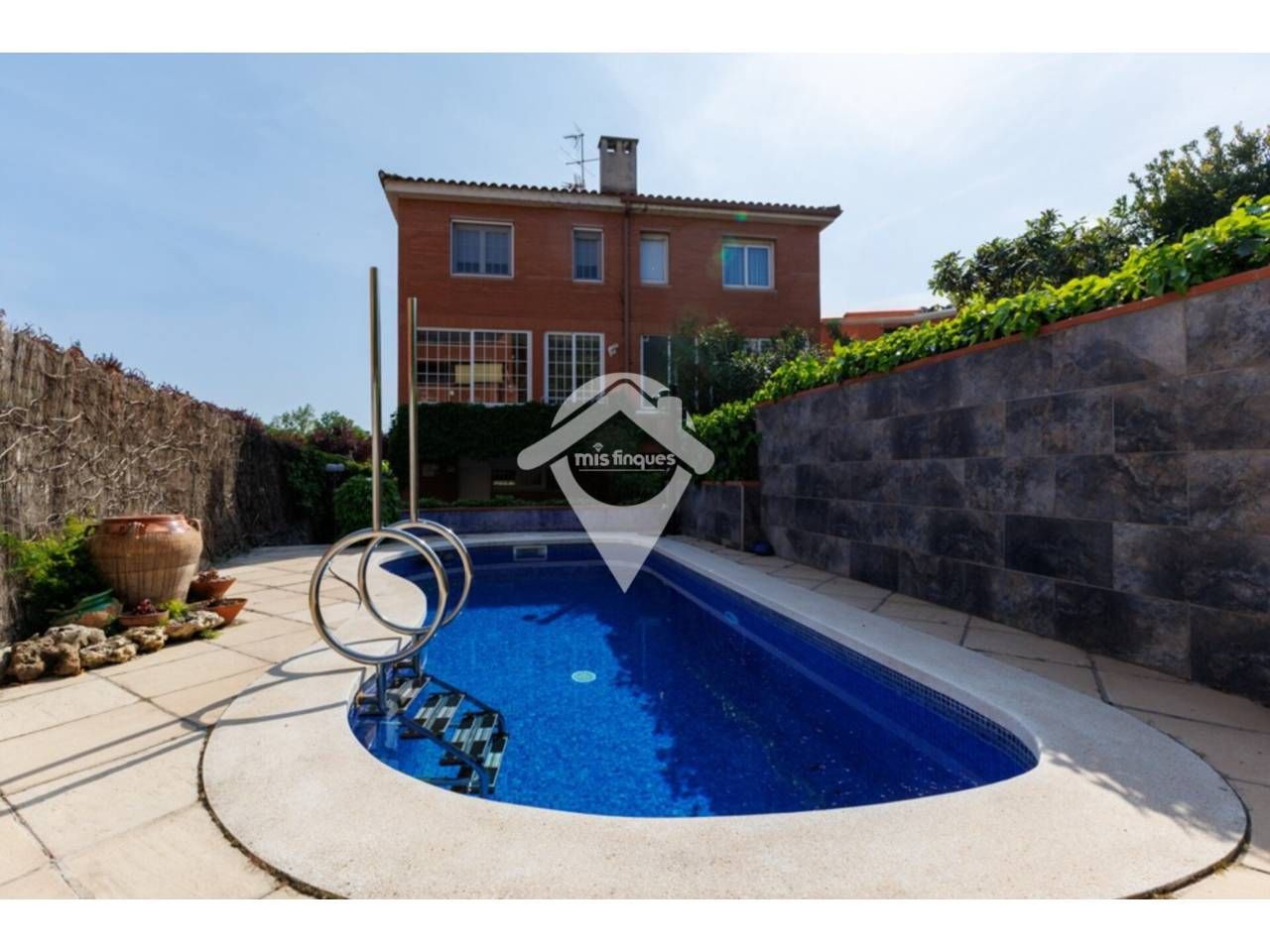 Swimming pool of House or chalet for sale in Sant Quirze del Vallès  with Air Conditioner, Heating and Private garden