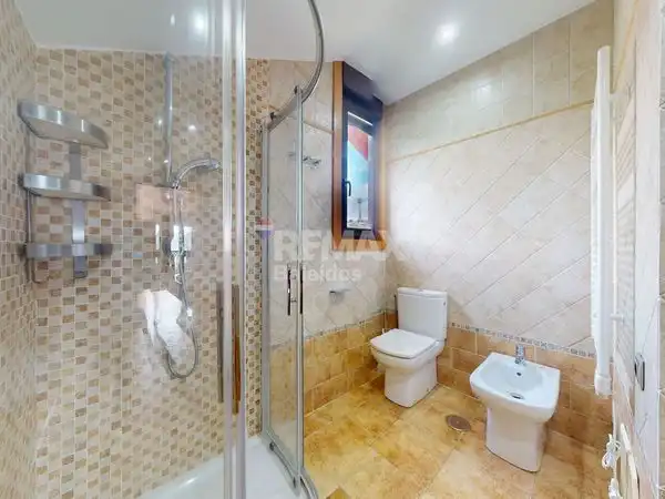 Baño de Casa o chalet en venta en Vigo  con Calefacción, Jardín privado y Terraza