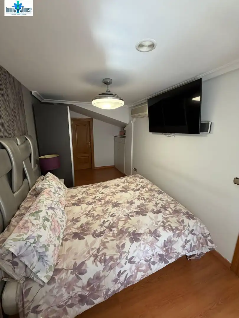 Bedroom of Detached homes for sale in Albacete  with Air Conditioner, Heating and Private garden