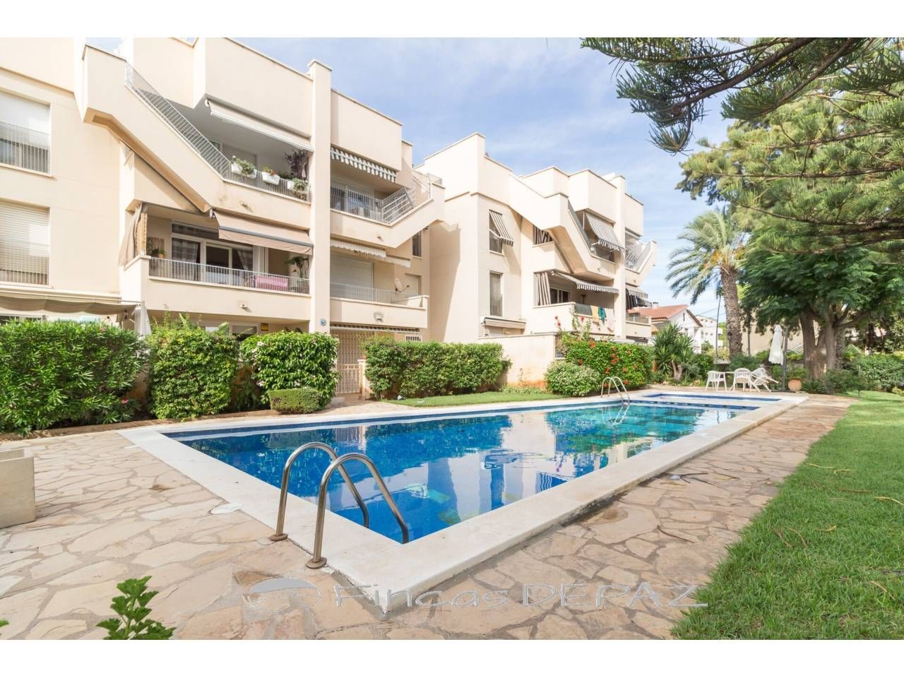 Swimming pool of Apartment for sale in Castelldefels  with Air Conditioner, Heating and Parquet flooring