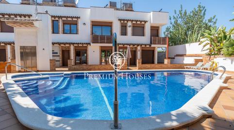 Foto 2 de Casa adosada en venda a Avenida Somella, Fondo Somella, Barcelona