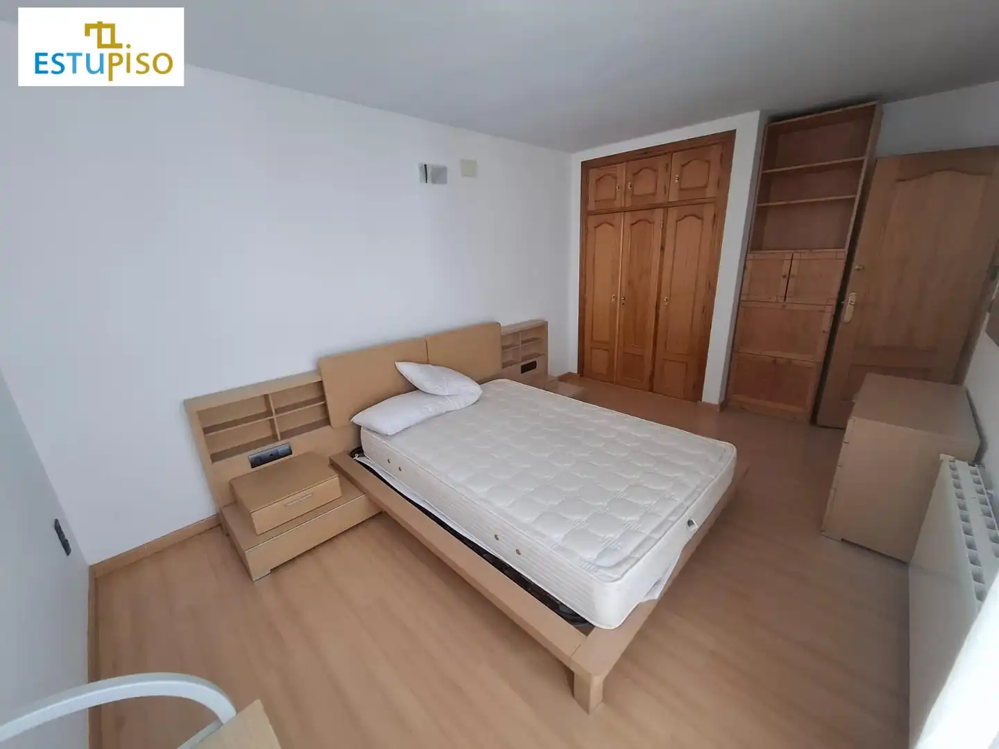 Habitación de Piso en venta en León Capital  con Calefacción