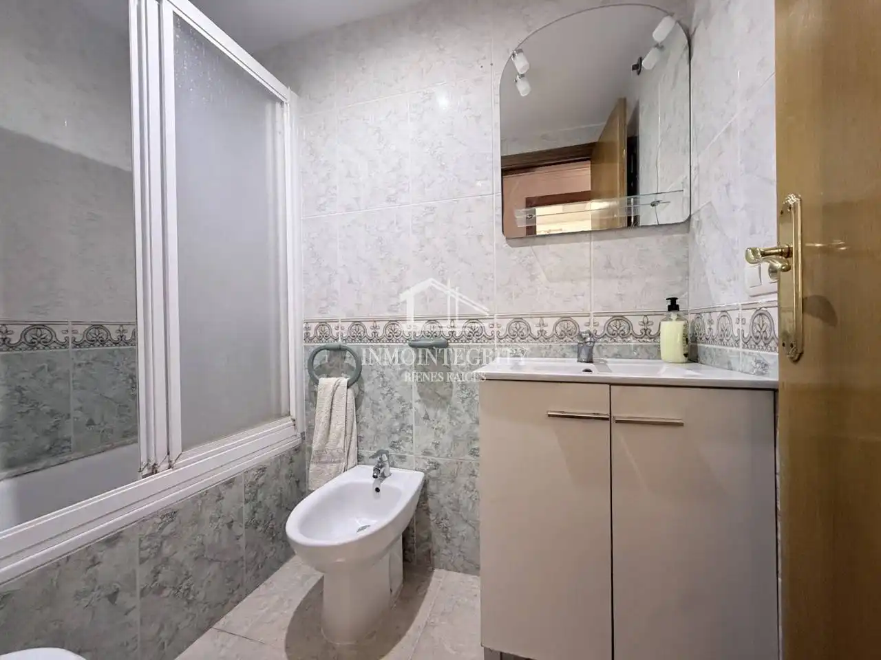 Bany de Apartament en venda en Oropesa del Mar / Orpesa amb Aire condicionat, Terrassa i Moblat