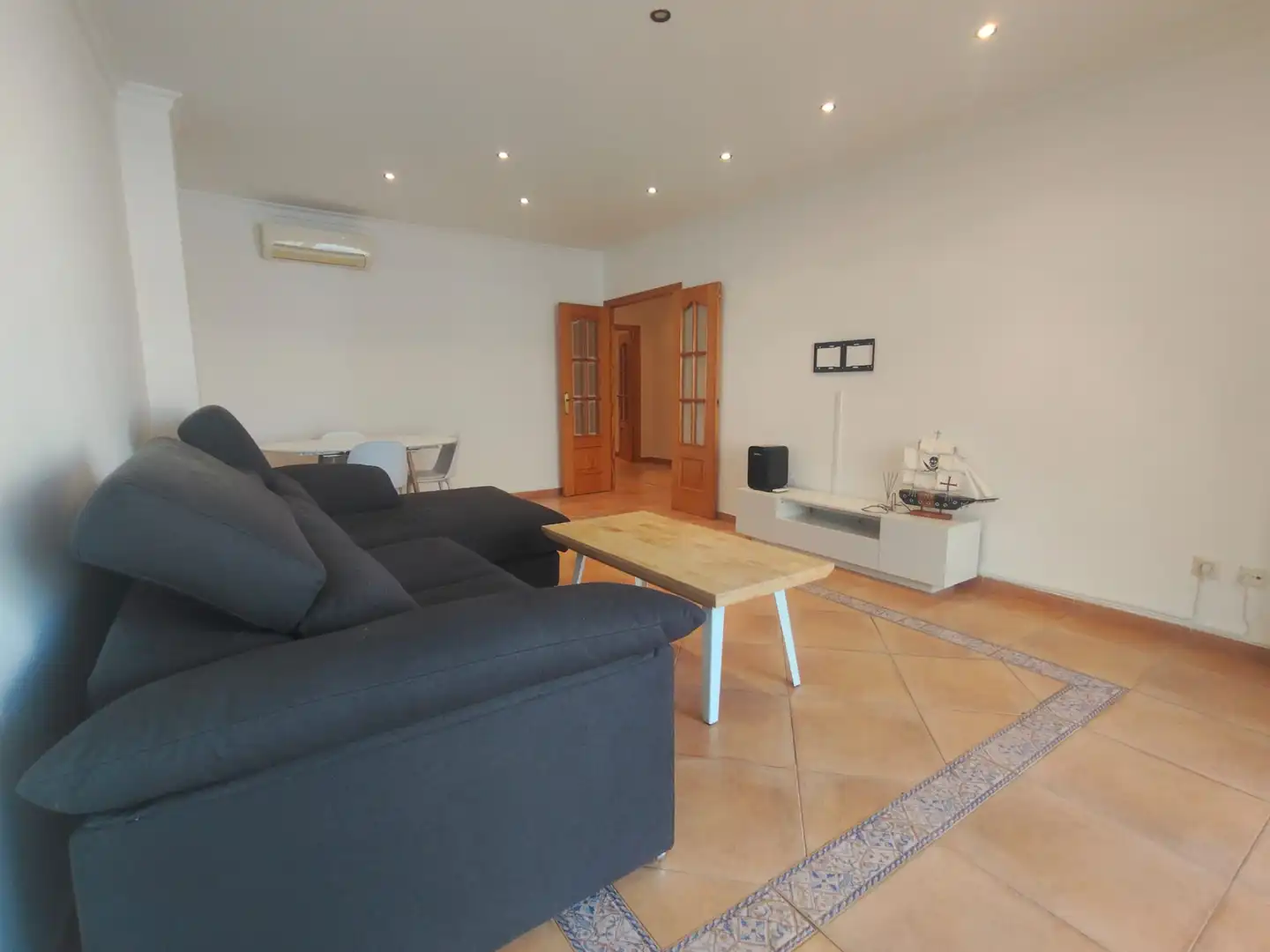 Sala d'estar de Pis en venda en Sollana amb Aire condicionat, Terrassa i Moblat