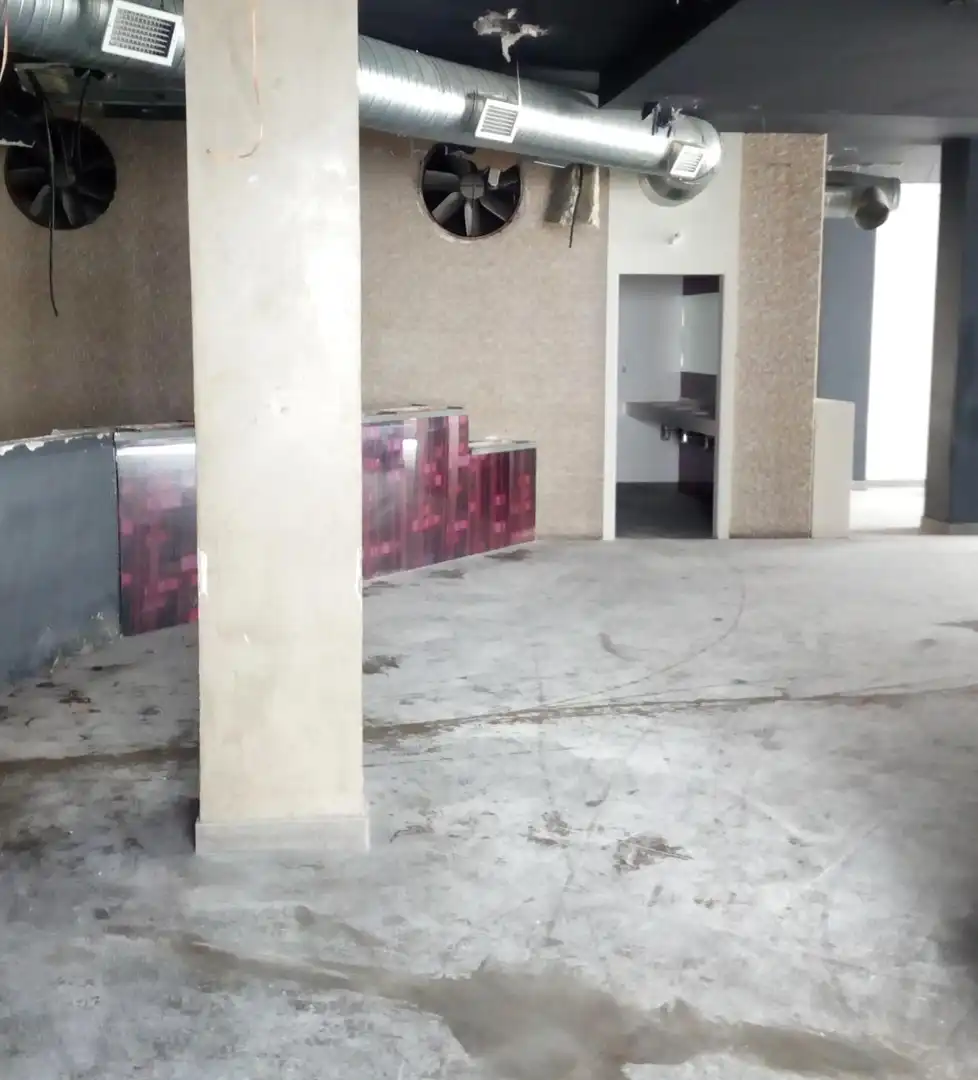 Garaje en venta en Huelma