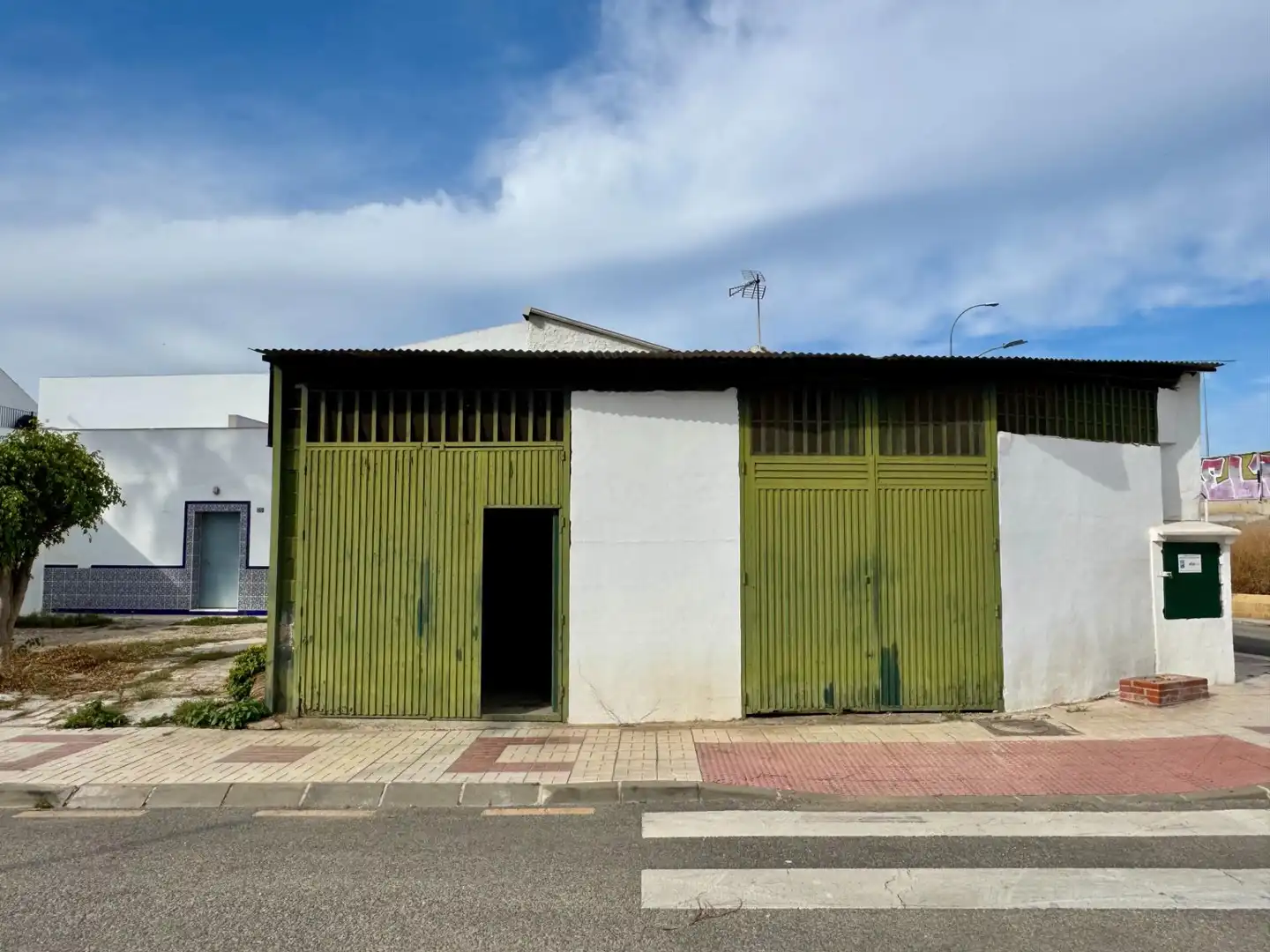 Vista exterior de Casa o xalet en venda en Cruz de Humilladero