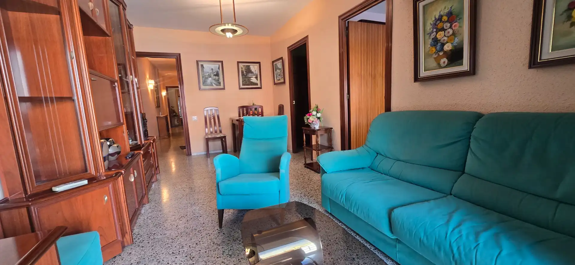 Sala de estar de Piso en venta en Santa Coloma de Gramenet con Aire acondicionado, Calefacción y Horno
