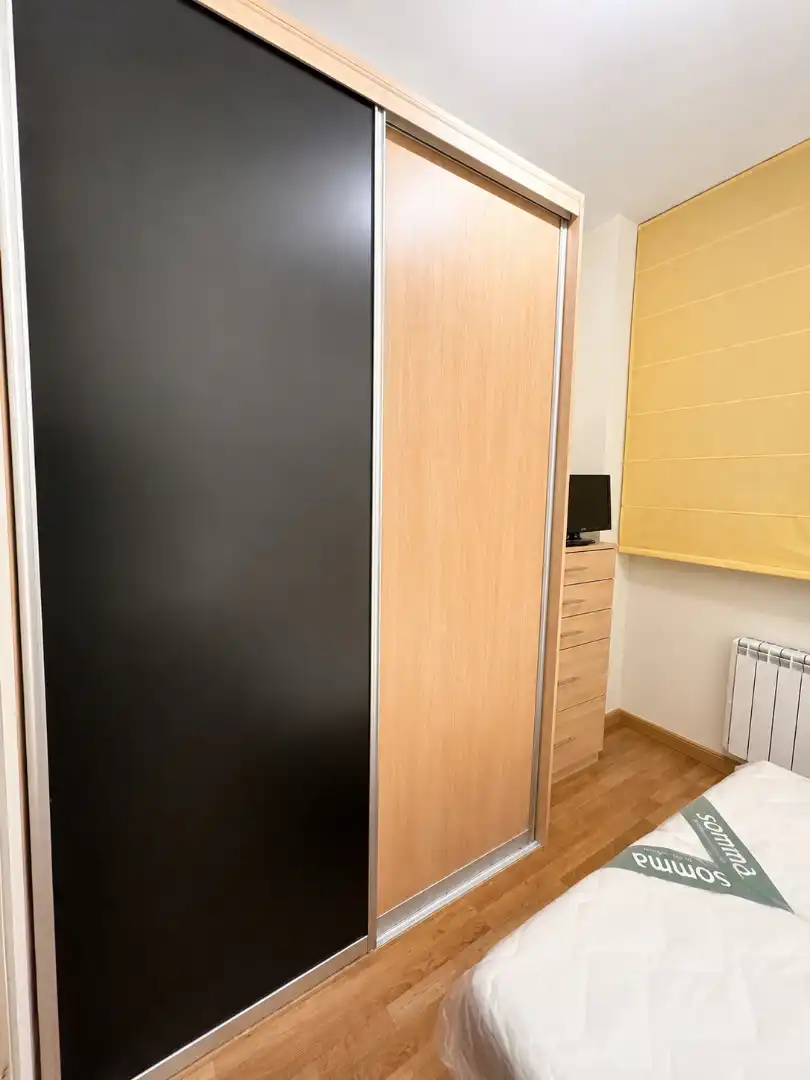 Dormitori de Pis en venda en Madrid amb Calefacció, Moblat i Rentadora