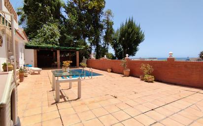 Garden of House or chalet for sale in Fuengirola  with Air Conditioner, Terrace and Swimming Pool