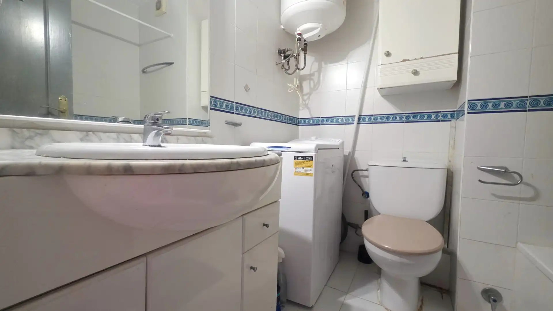 Baño de Estudio en venta en Benalmádena con Piscina comunitaria