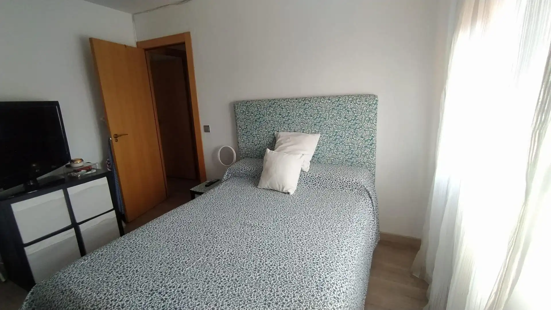 Dormitori de Pis en venda en Málaga amb Aire condicionat, Terrassa i Balcó