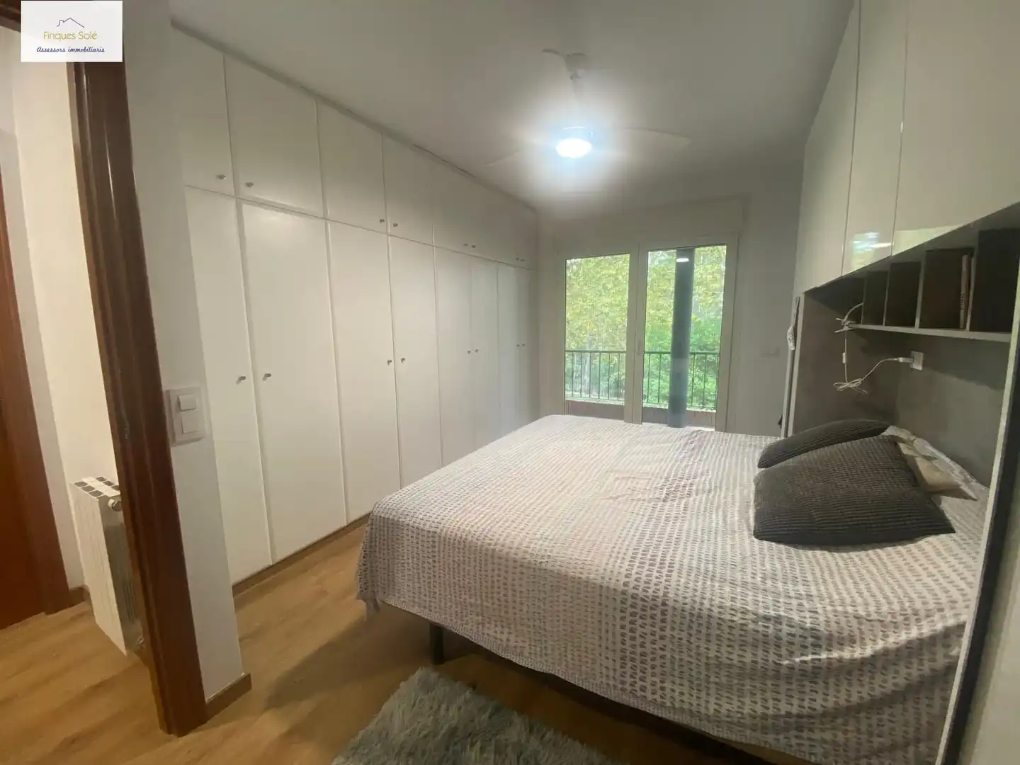 Casa pareada con terraza en venta en Nucli Urbà, imagen 4