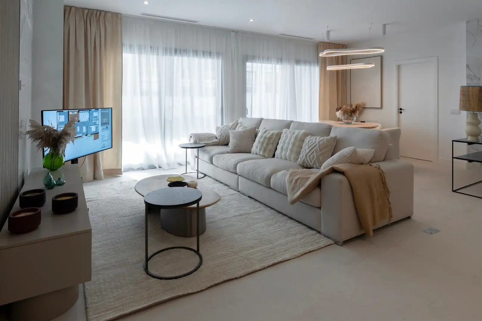 Sala d'estar de Pis en venda en Marbella amb Aire condicionat, Terrassa i Traster